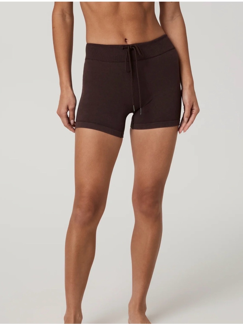 105. Vuori Pointelle Seamless Short 4" in French roast